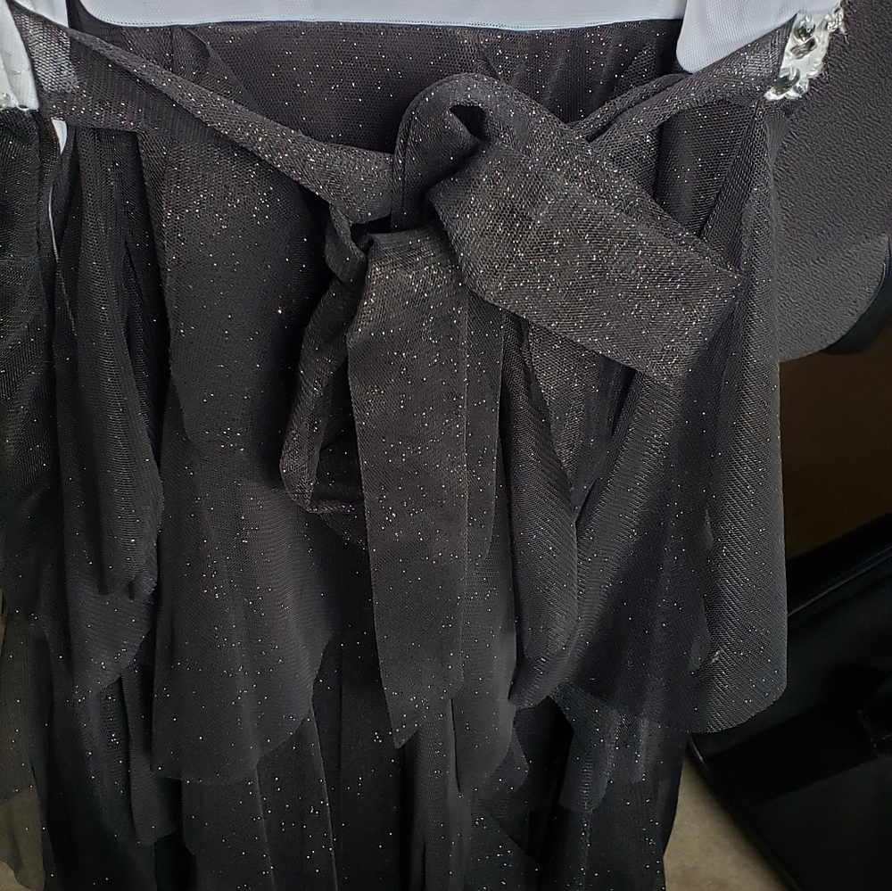Girls formal dress NWOT - Picture 3 of 4